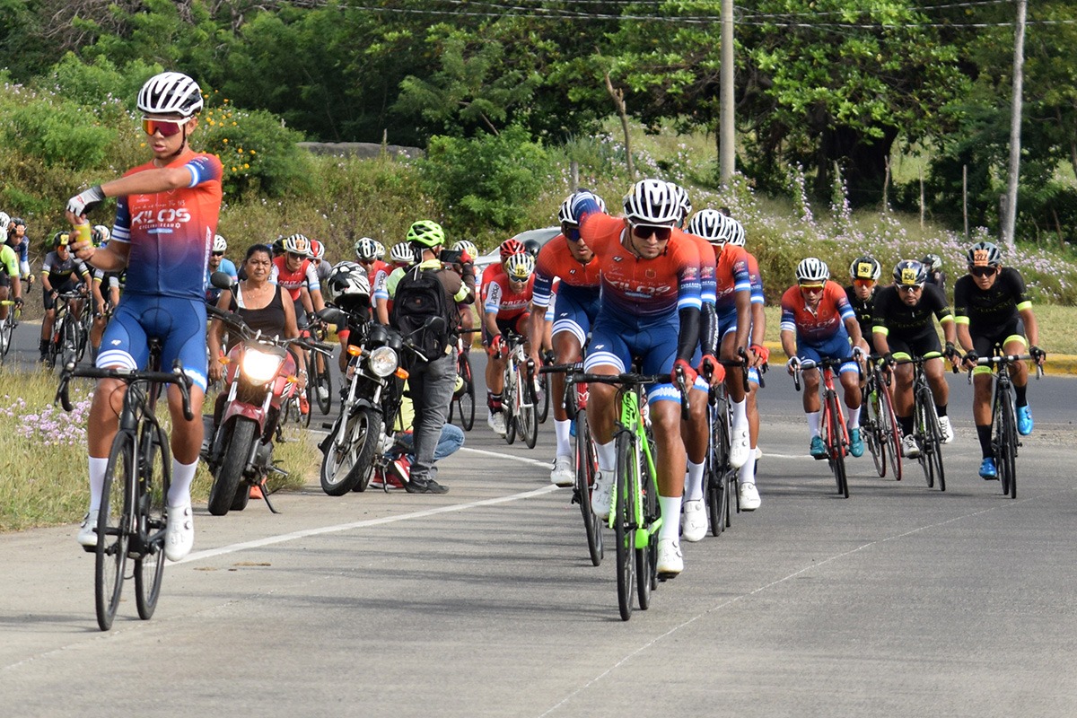 Ciclistas nacionales a prueba con la participación de 16 corredores extranjeros en Pre-vuelta Nicaragua