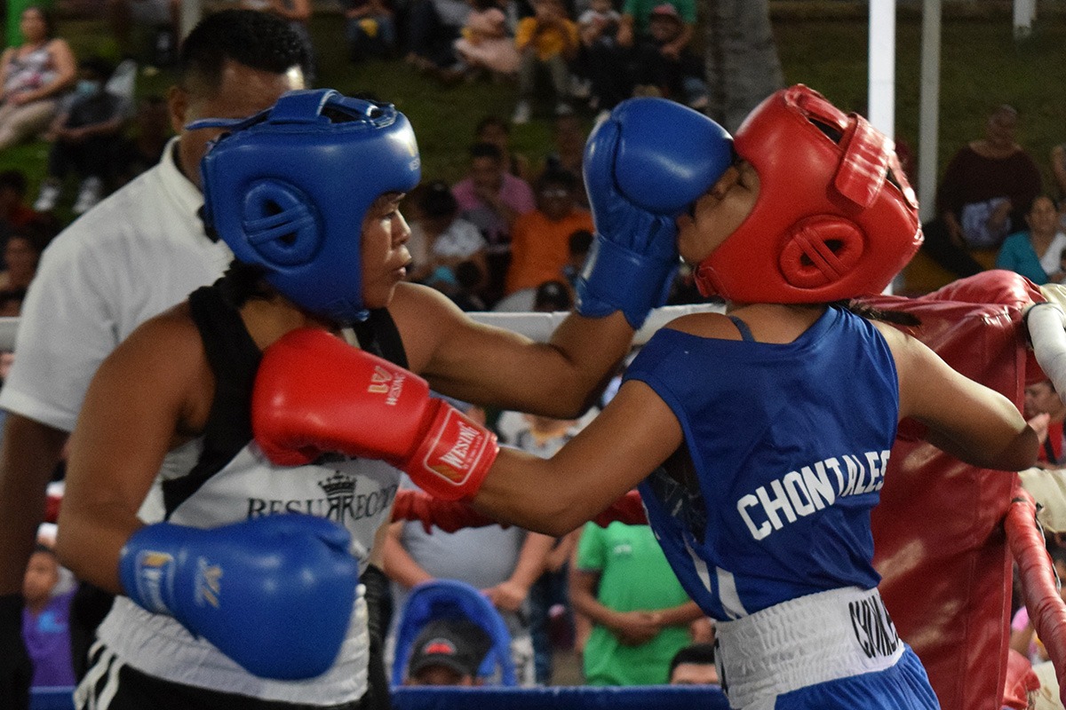 Pugilistas chontaleñas campeonas en boxeo femenino Junior