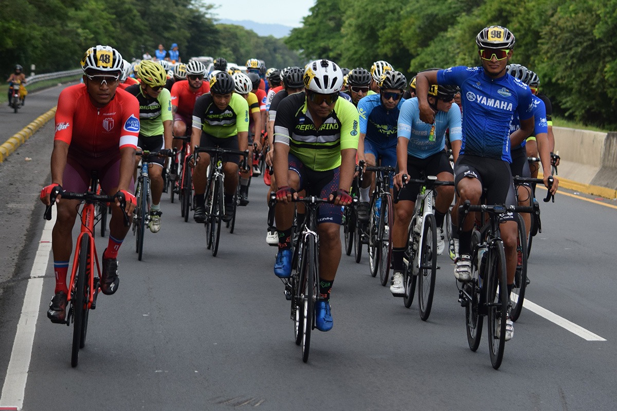 Pre-vuelta Nicaragua 2022 Desafiando cuestas y montañas en primera etapa de Torneo ciclístico