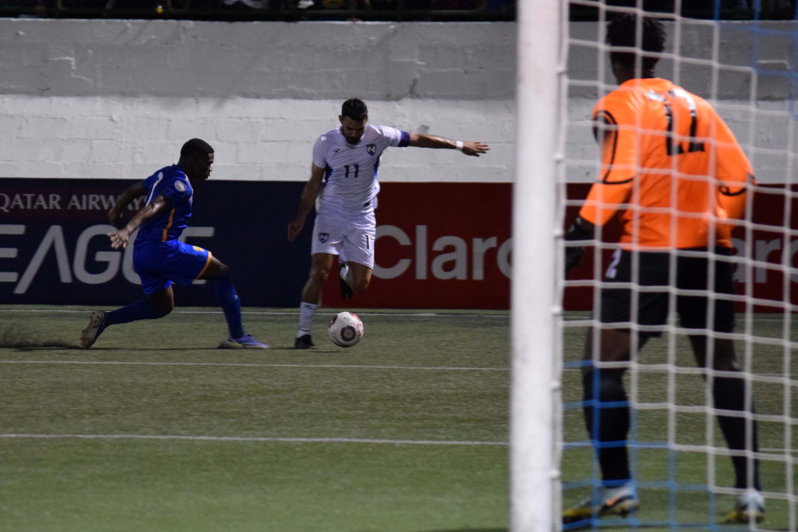 Guardameta Pineda evita súper goleada