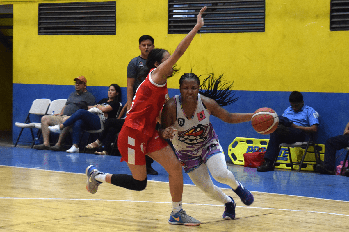 Real Estelí y UAM en final de baloncesto Luisa Amanda Espinoza 2024