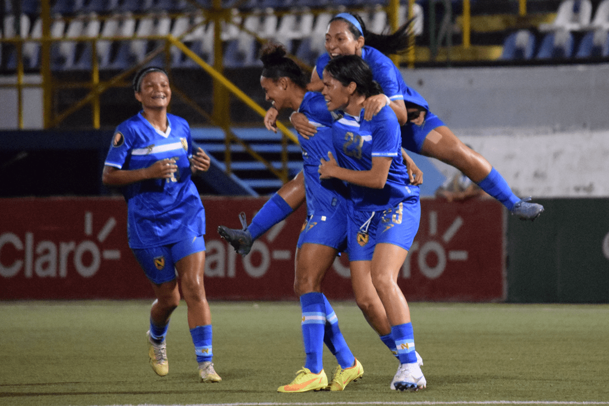 Nicaragua vence a Panamá