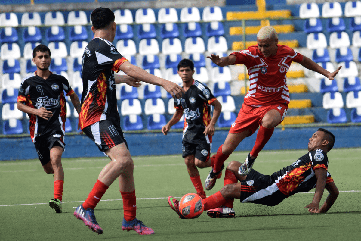 Inicia dura batalla por el título