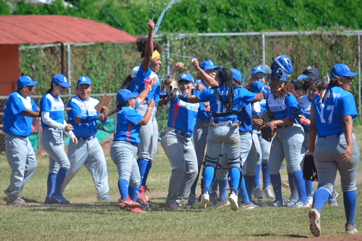 Managua B recibe la corona