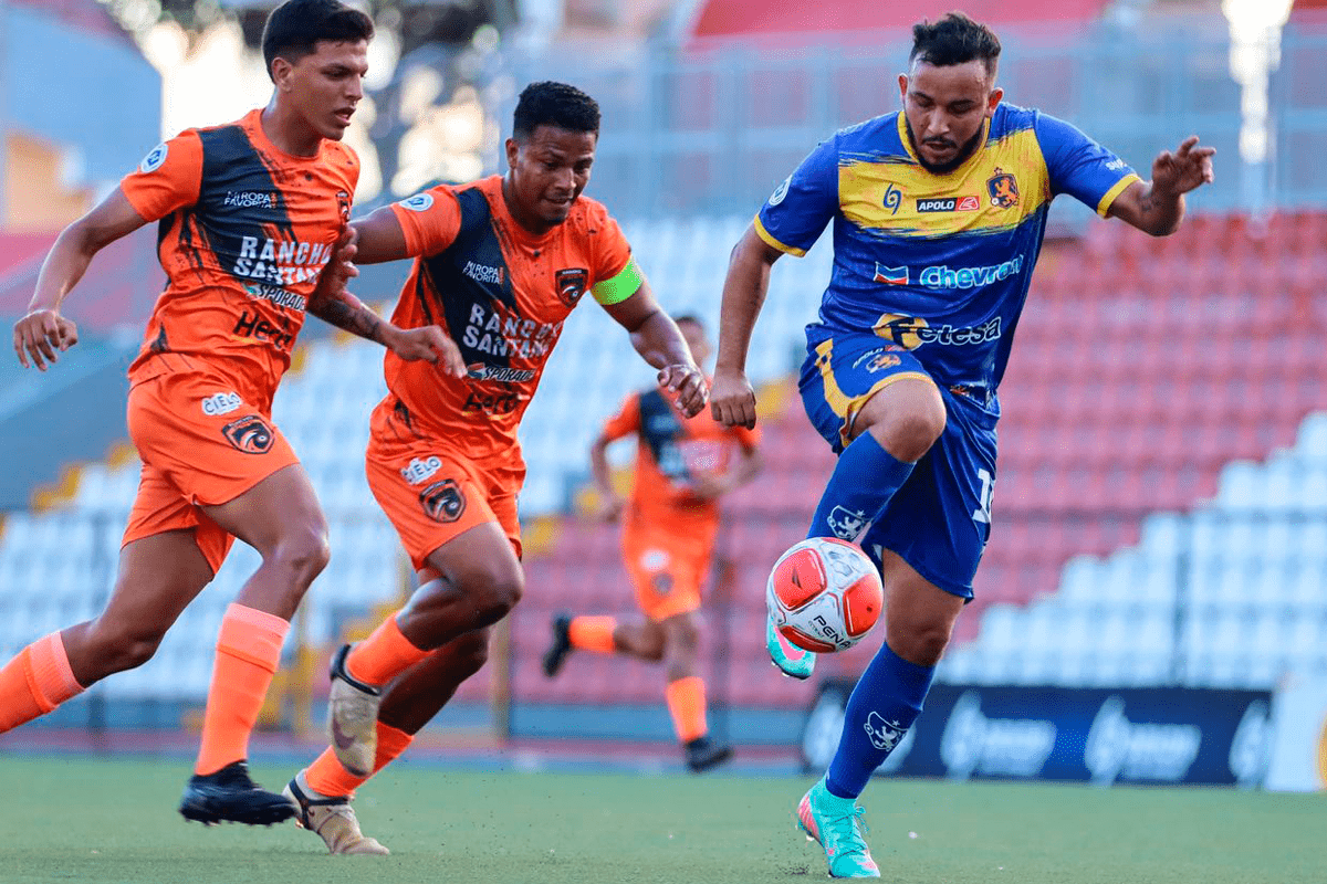 Managua FC gallardía en la cancha