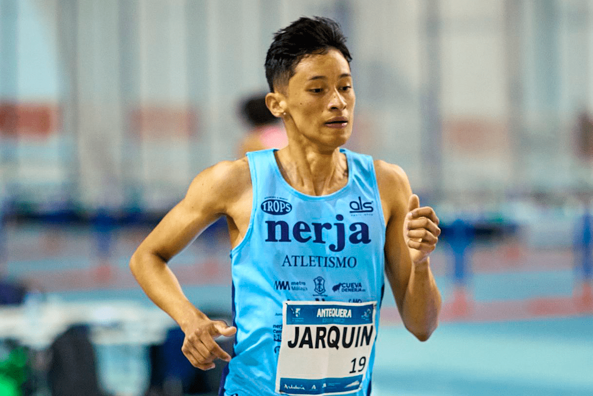 Ohel Jarquín impone récord nacional en los 1500 metros bajo techo