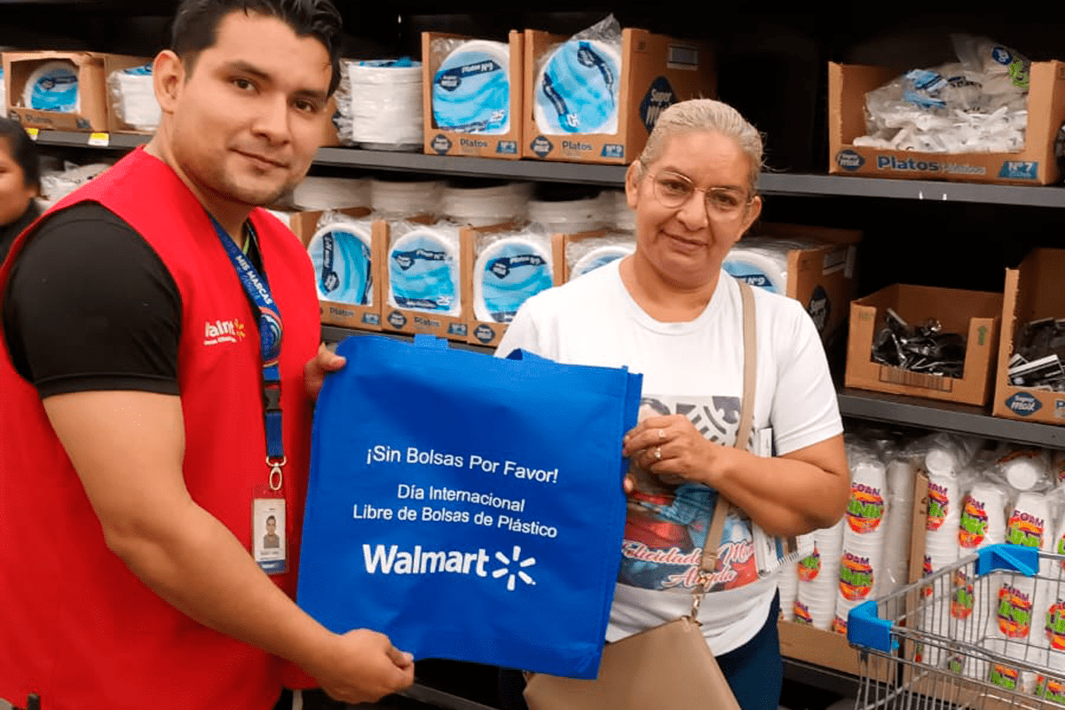 Walmart: “Sin Bolsas Por Favor”