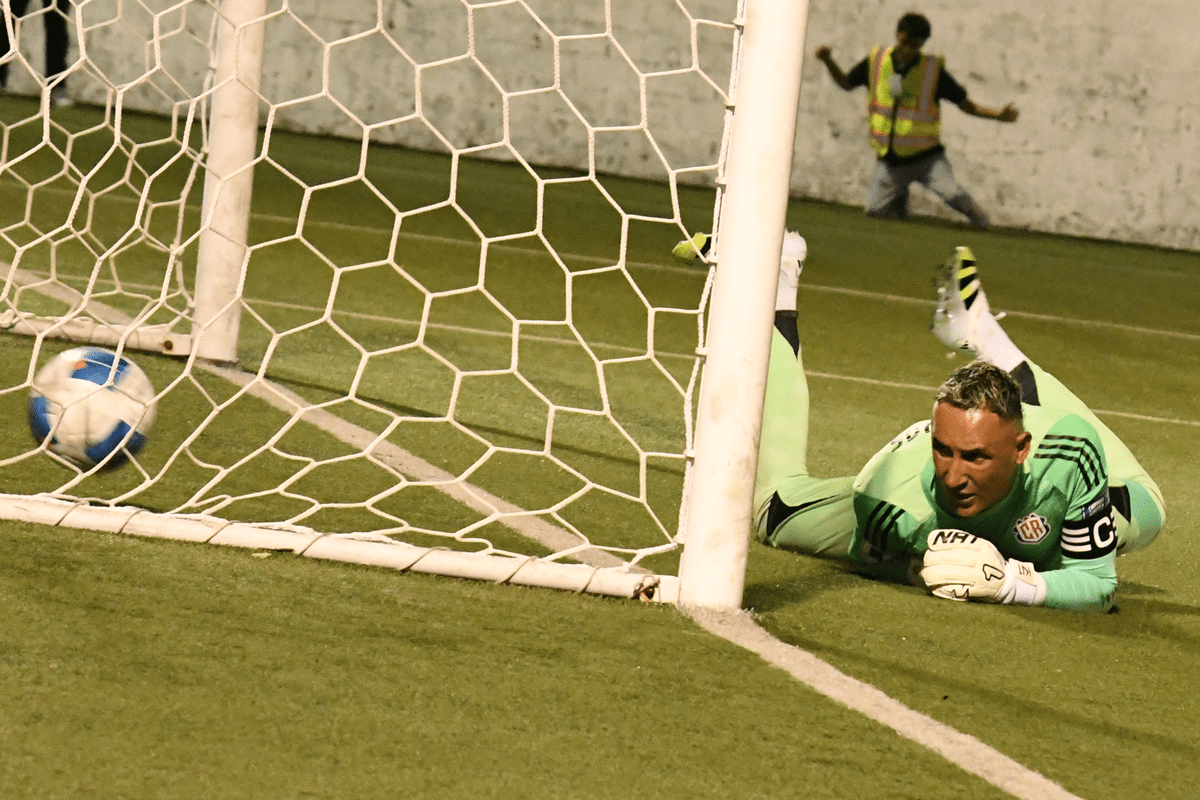 Nicaragua rescata un empate histórico 1-1 frente a Costa Rica