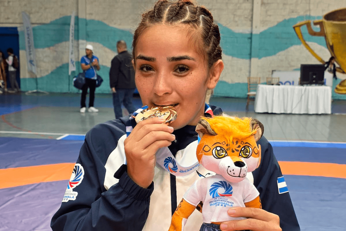 Ana Cruz oro para Nicaragua en Lucha Olímpica