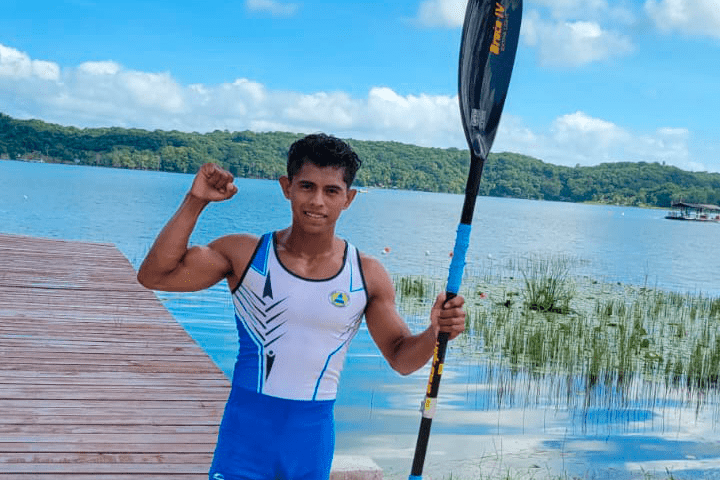 Canotaje celebra con oro competencias en Guatemala