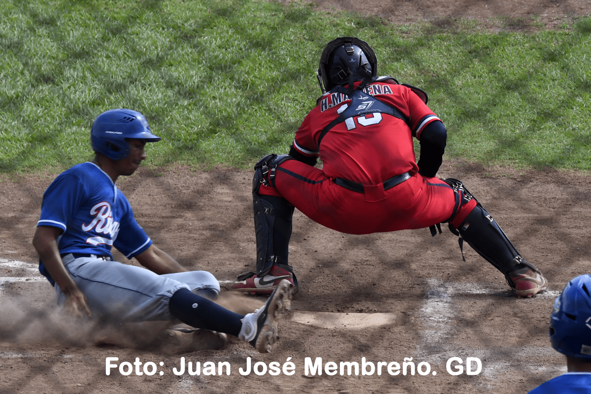Boaco lanza juego sin hit y León continúa intratable en el Pomares U23