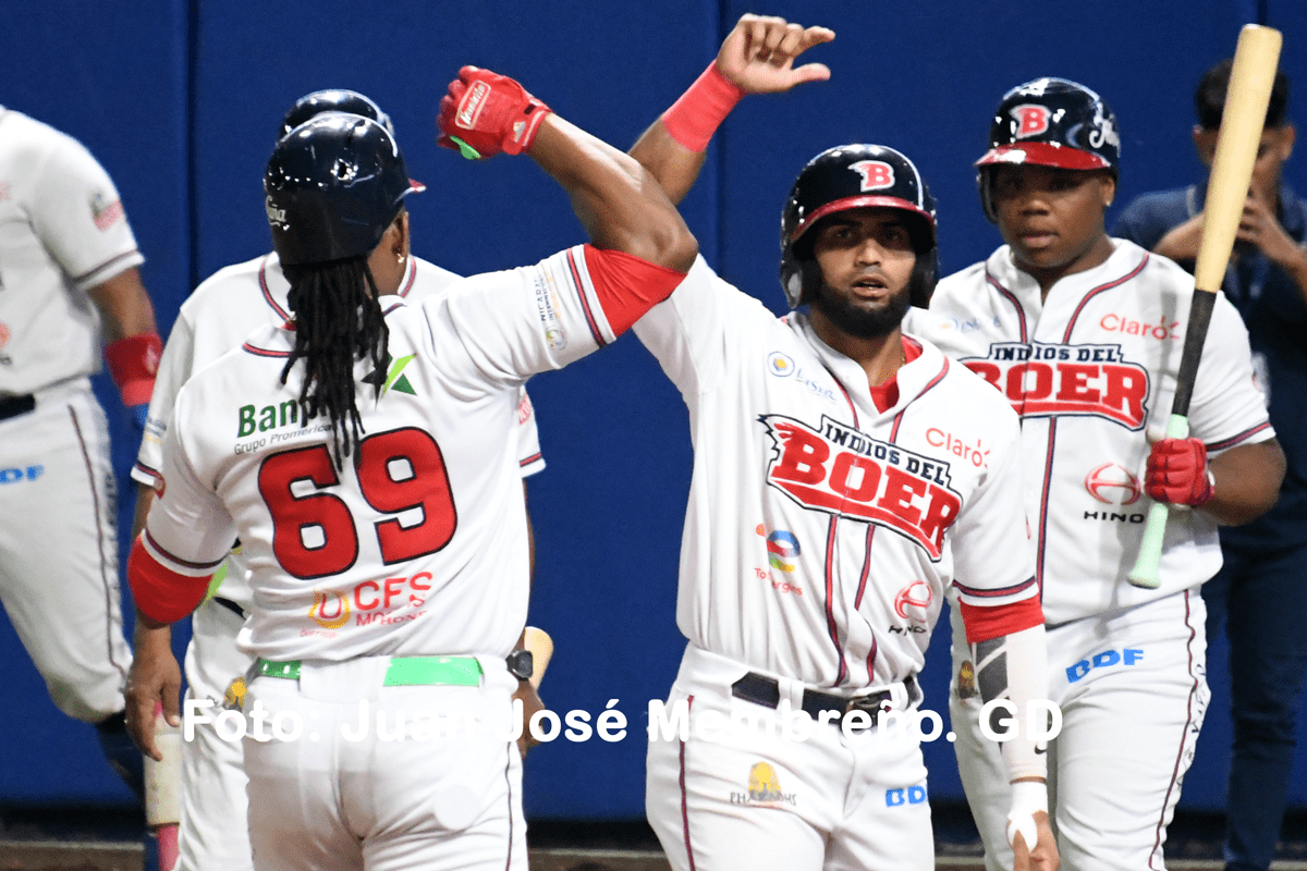 Victoria apretada por los Indios en la profesional