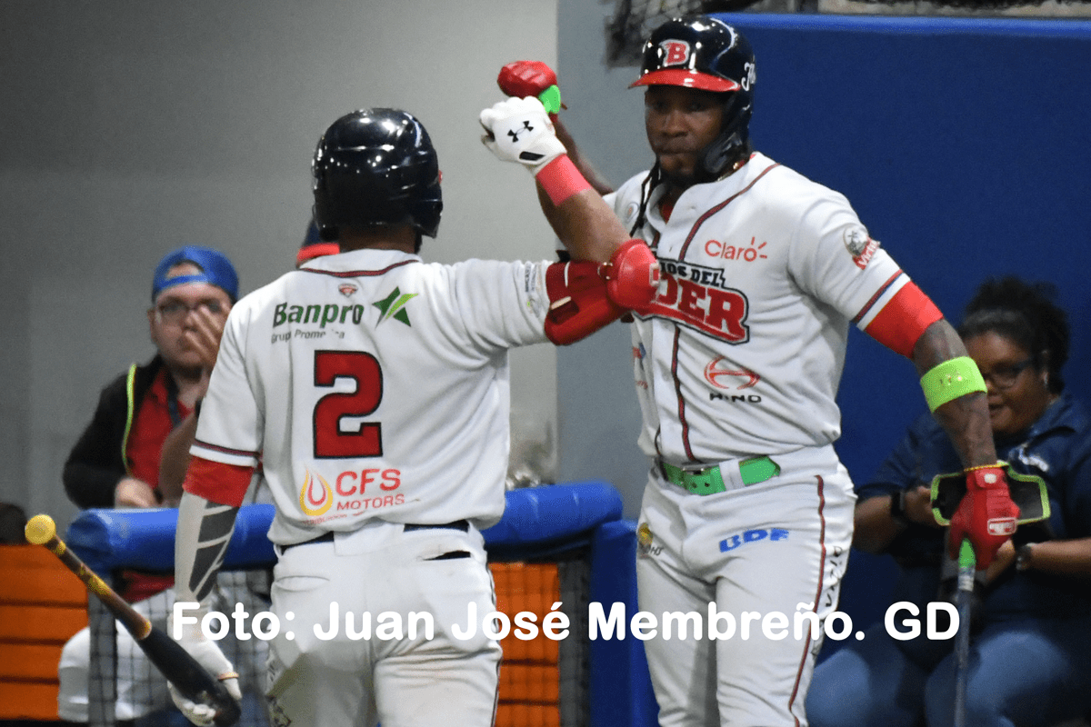 Bóer noquea y clasifica a la siguiente vuelta de la profesional