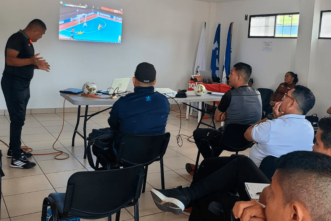 Fenifut concluye curso de actualización de Futsal en Managua