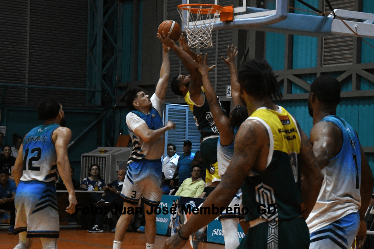 Jaguares UAM toman ventaja en la final de LSB 2025