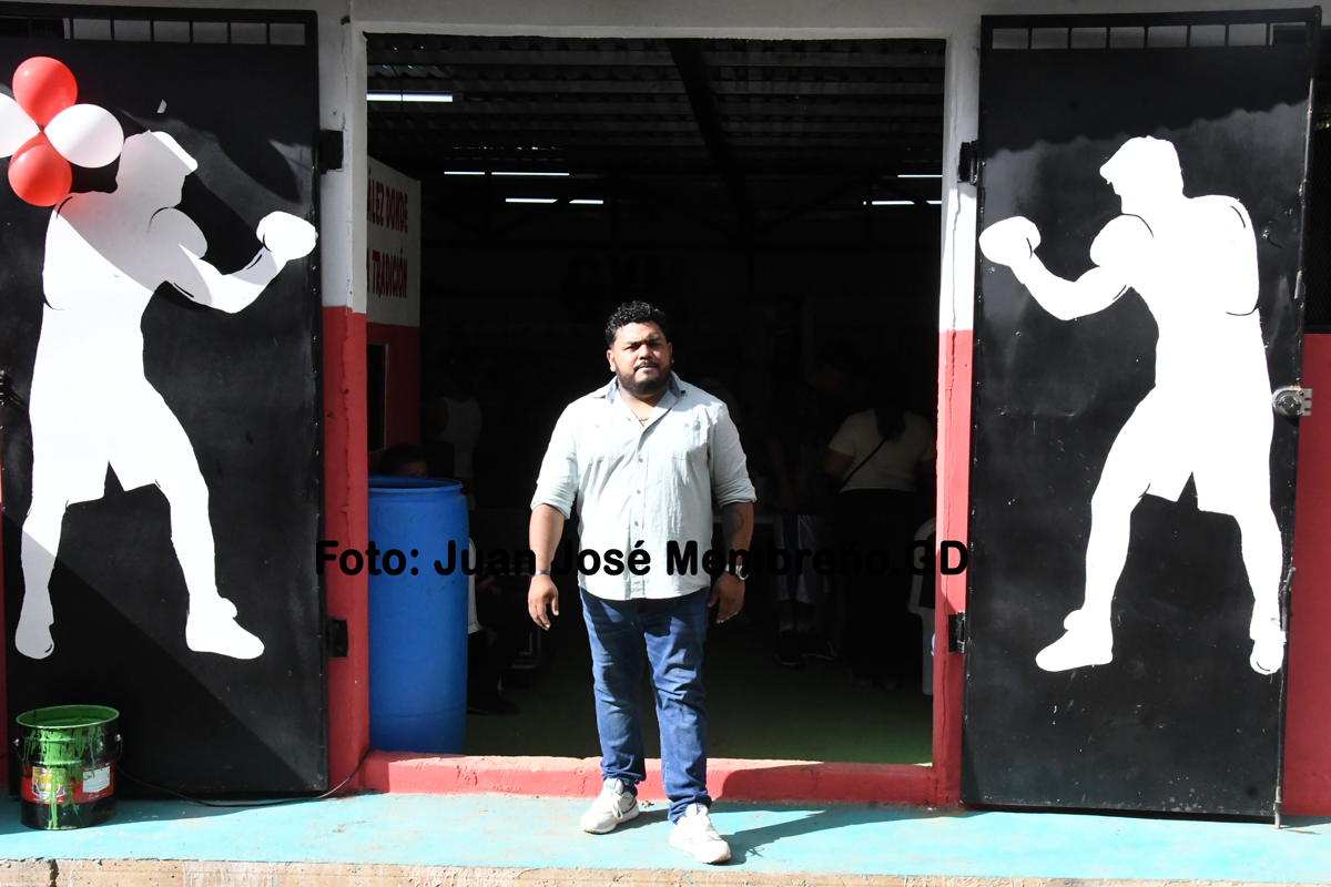 Róger González y su fábrica de sueños