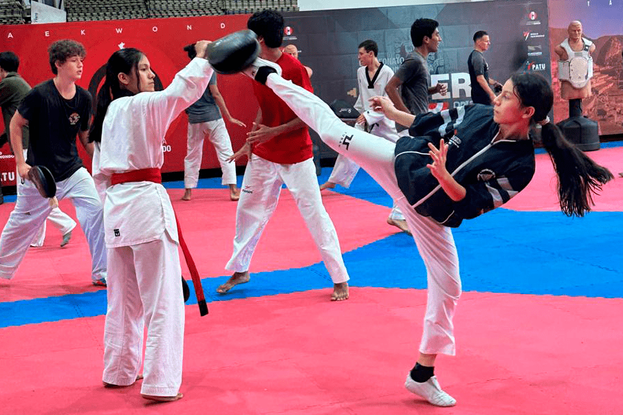 Las Mendoza del taekwondo nica en Perú