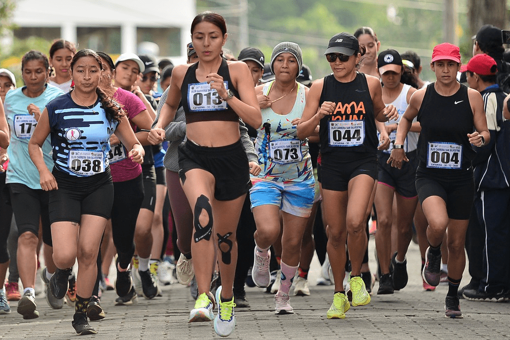 Catarina cerró el año atlético con la XLIX Carrera San Silvestre