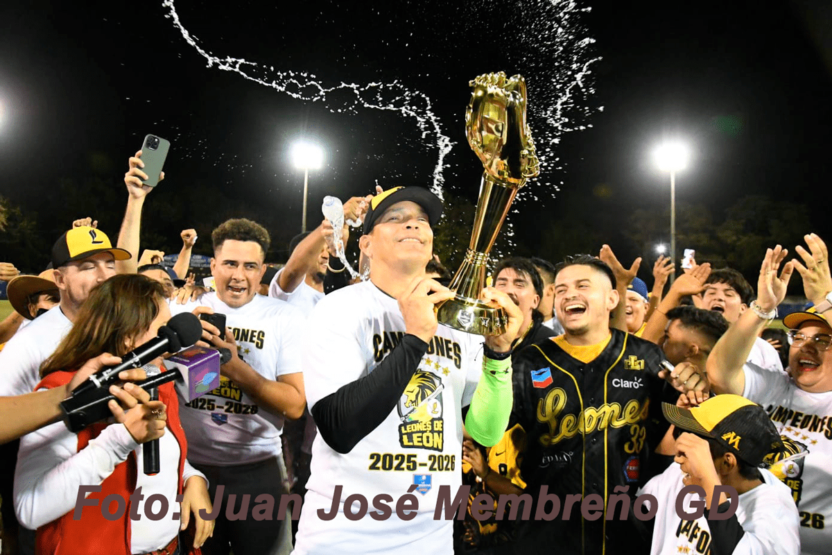 Con Alegría, León supremo Campeón
