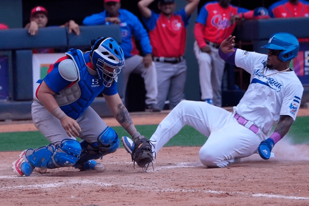 Leones con primer éxito en Las Americas