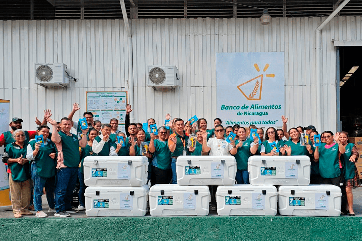 Walmart fortalece la cadena de frío del Banco de Alimentos