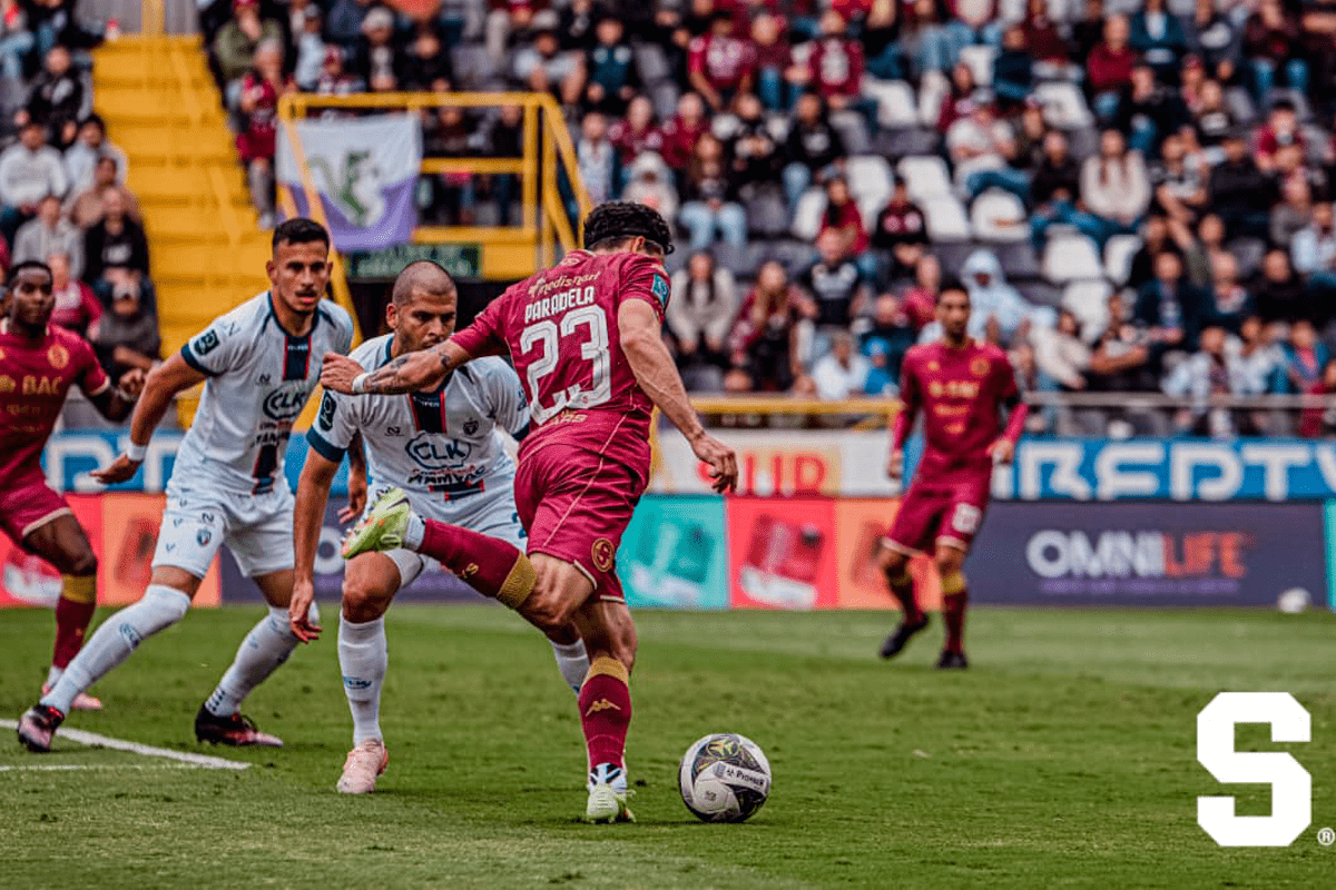 Saprissa tropieza en casa y aprieta la lucha en la cima del torneo