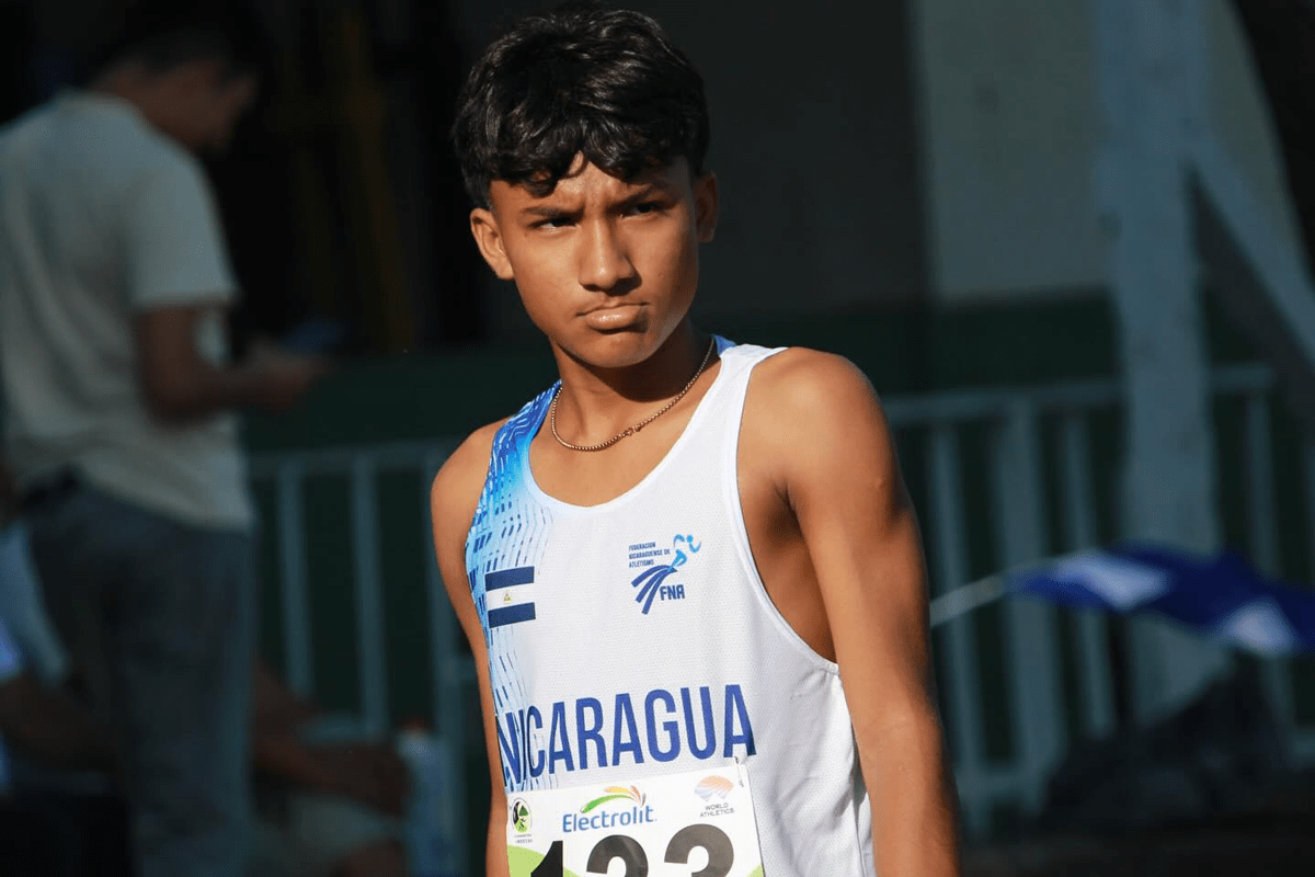 Juan Larios oro en el Centroamericano de Cross Country