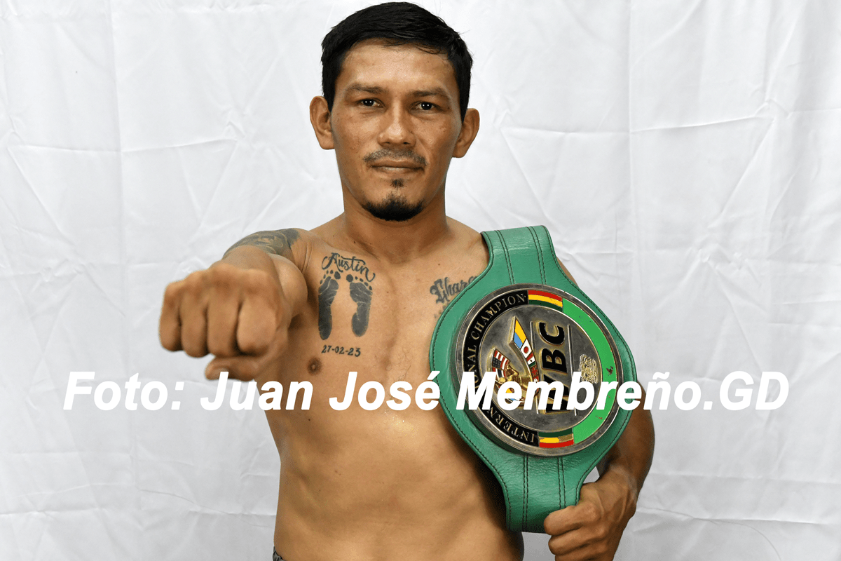 Ricardo Blandón triunfa por nocaut en Panamá