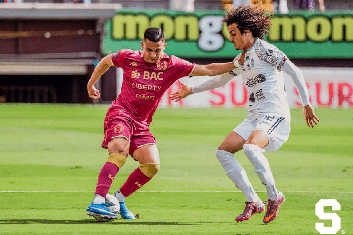 Saprissa desata tormenta de goles y va con todo por el liderato