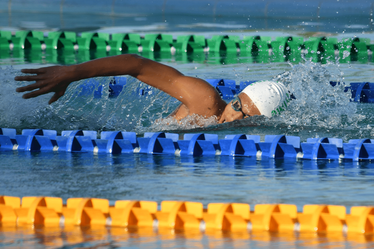 Club Los Delfines domina el medallero de Piscina Larga 2026