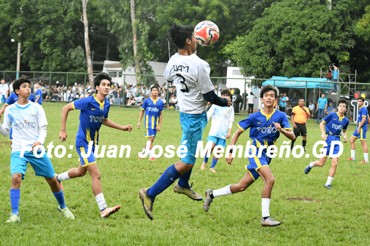 Colegio Centroamérica y Colegio Lincoln campeones
