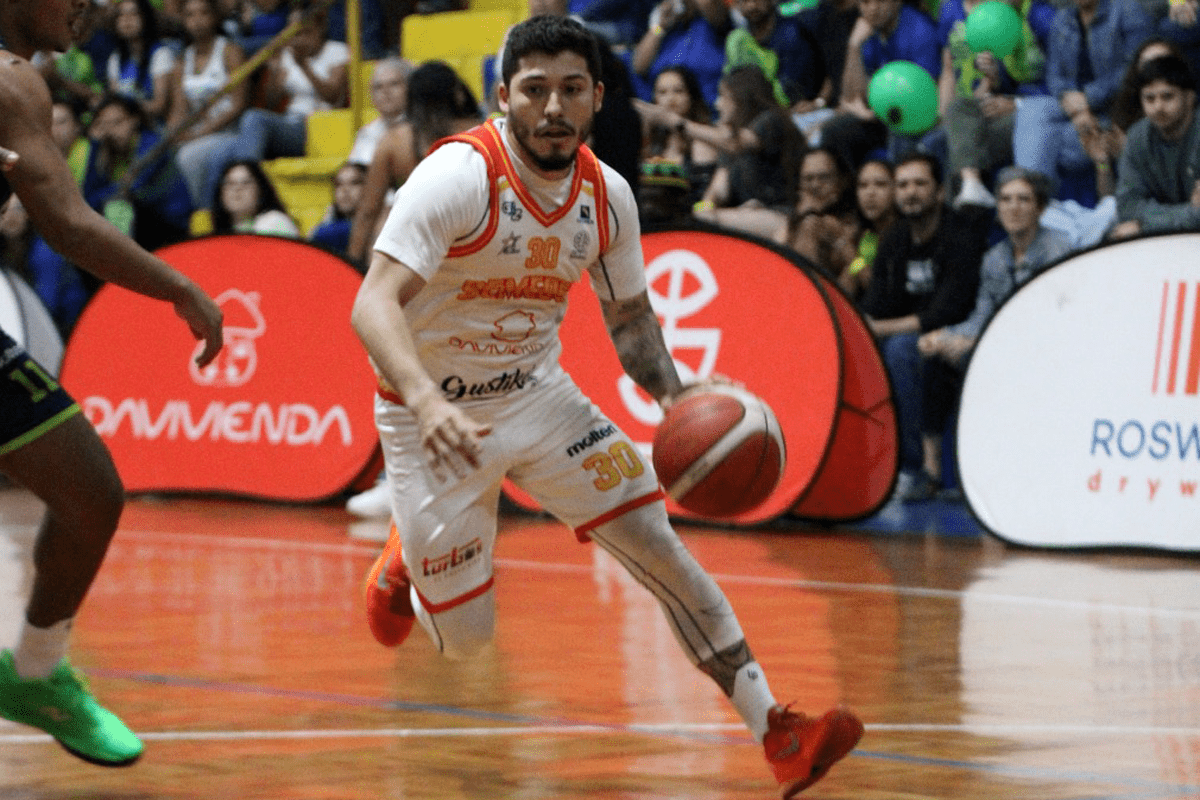 SEMEDES-LH busca ampliar ventaja en final de baloncesto