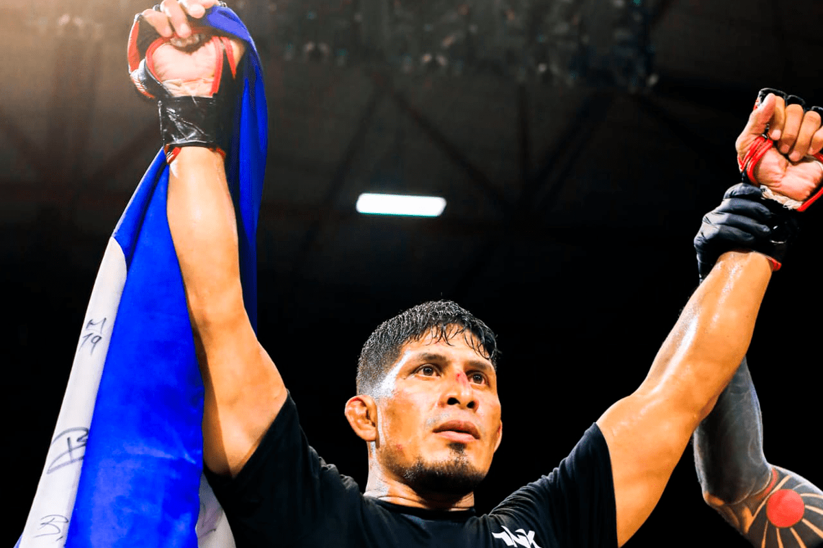 Rudy Orue campeón welter de TNX tras espectacular duelo