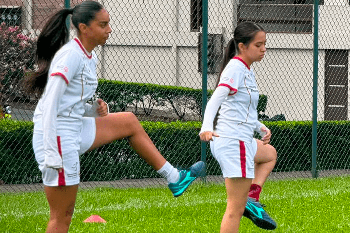 Fútbol femenino unificado costarricense en París