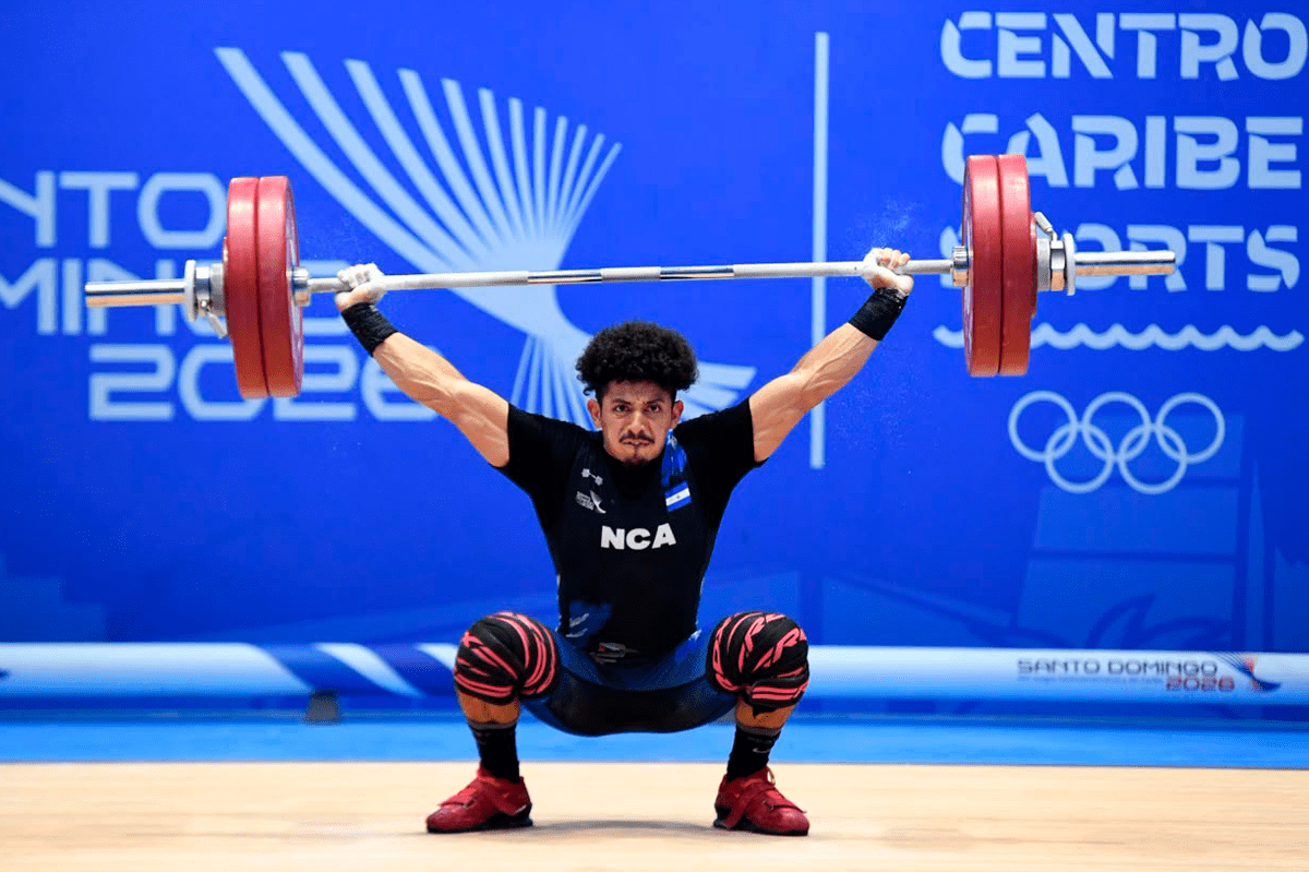 Orlando Vásquez conquista dos medallas de plata para Nicaragua