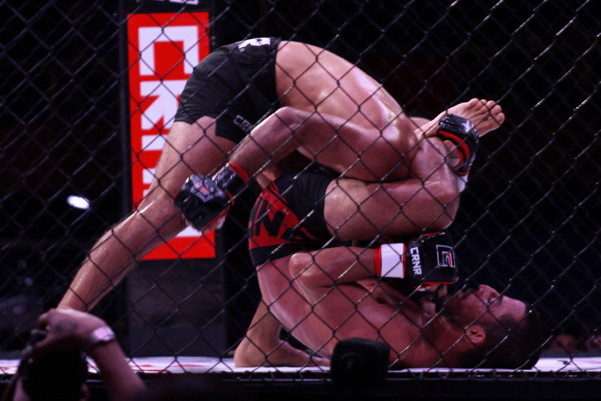 Edgar “El Cebollero” Delgado retiene título en MMA
