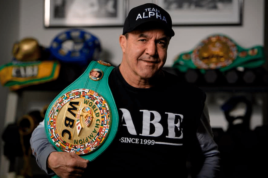 Gráficos Deportivos se une al llamado mundial de oración por la salud de Jeff Fenech